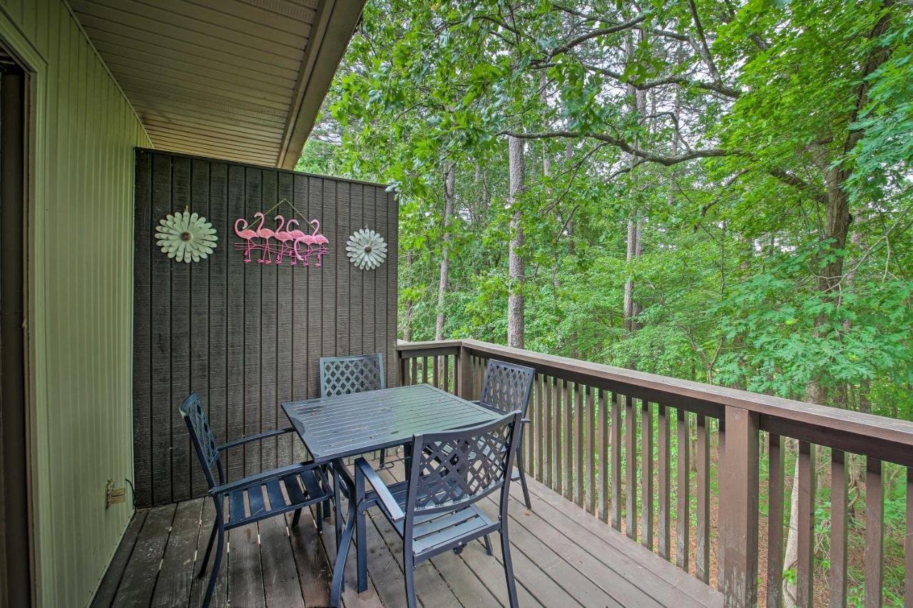Hot Springs Village Retreat With Deck 3 Mi To Golf! Eksteriør bilde